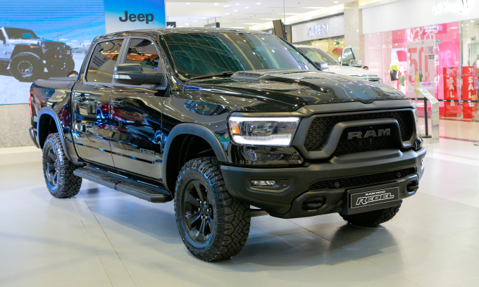 Siêu bán tải Ram 1500 Rebel ra mắt tại Hà Nội ngày 21/7. Ảnh: Lương Dũng